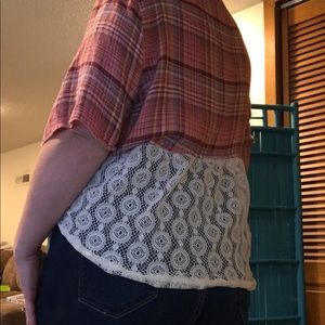 Cute button up light weight short sleeve top