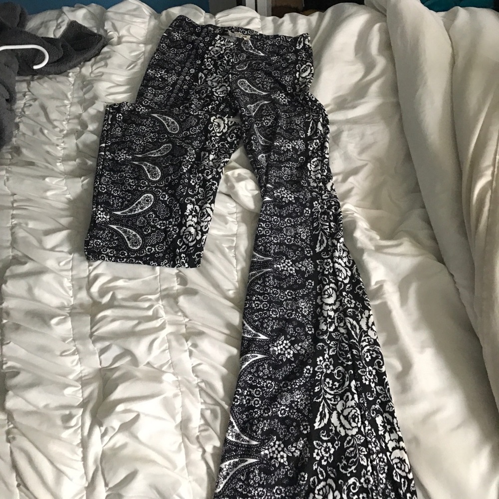 LA hearts bell bottom pants