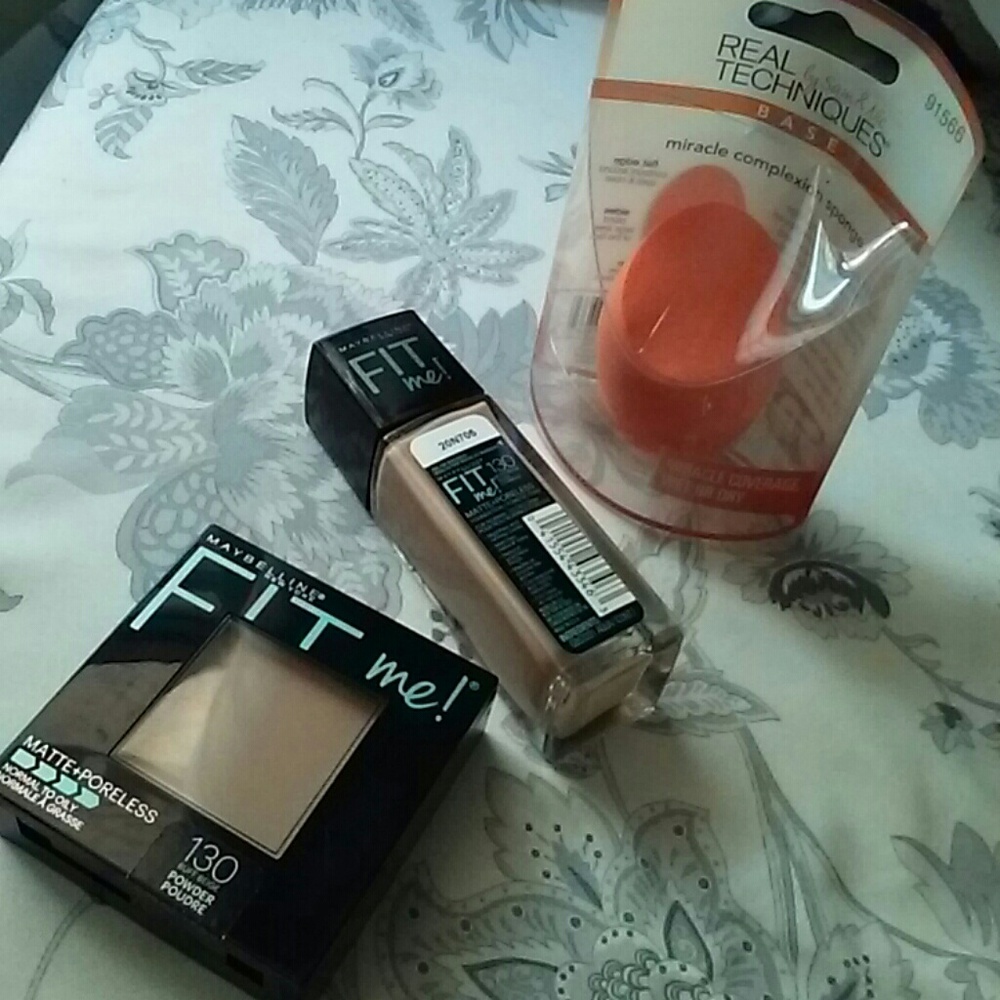 Miracle Complexion Makeup Bundle 💛❤