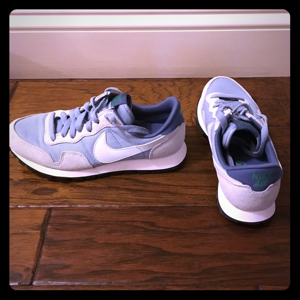 Nike (women's 7) Pegasus '83 - never worn