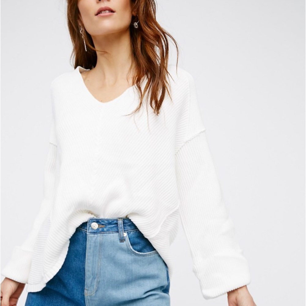La Brea V neck sweater
