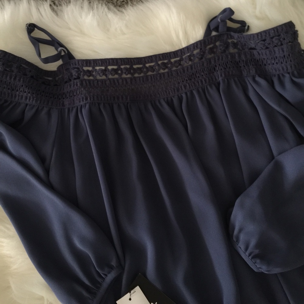 NWT ELEGANT TOP - Picture 8 of 8