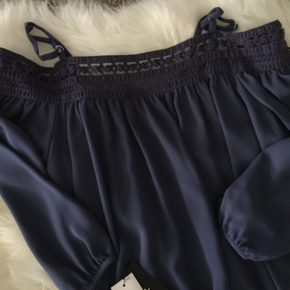 NWT ELEGANT TOP - Picture 8 of 8