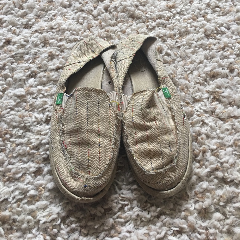 Sanuks
