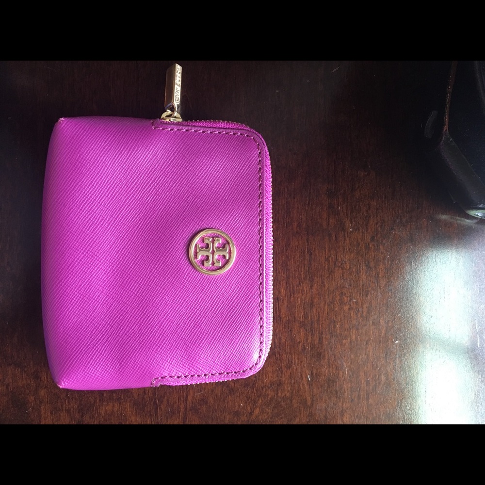 Tory Burch Robinson coin case
