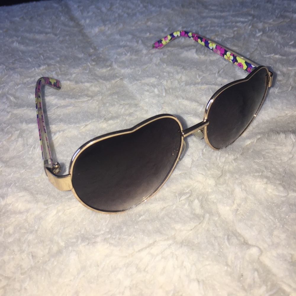 floral heart framed sunglasses