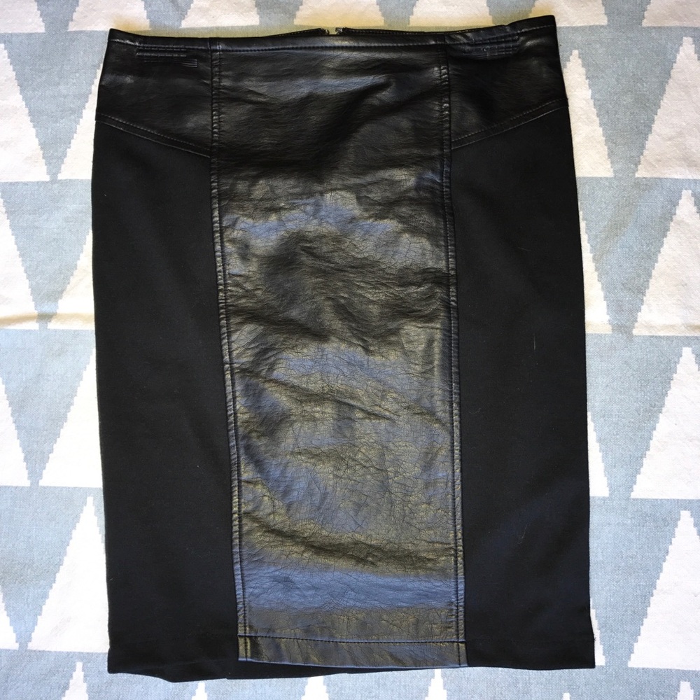 Black pencil skirt