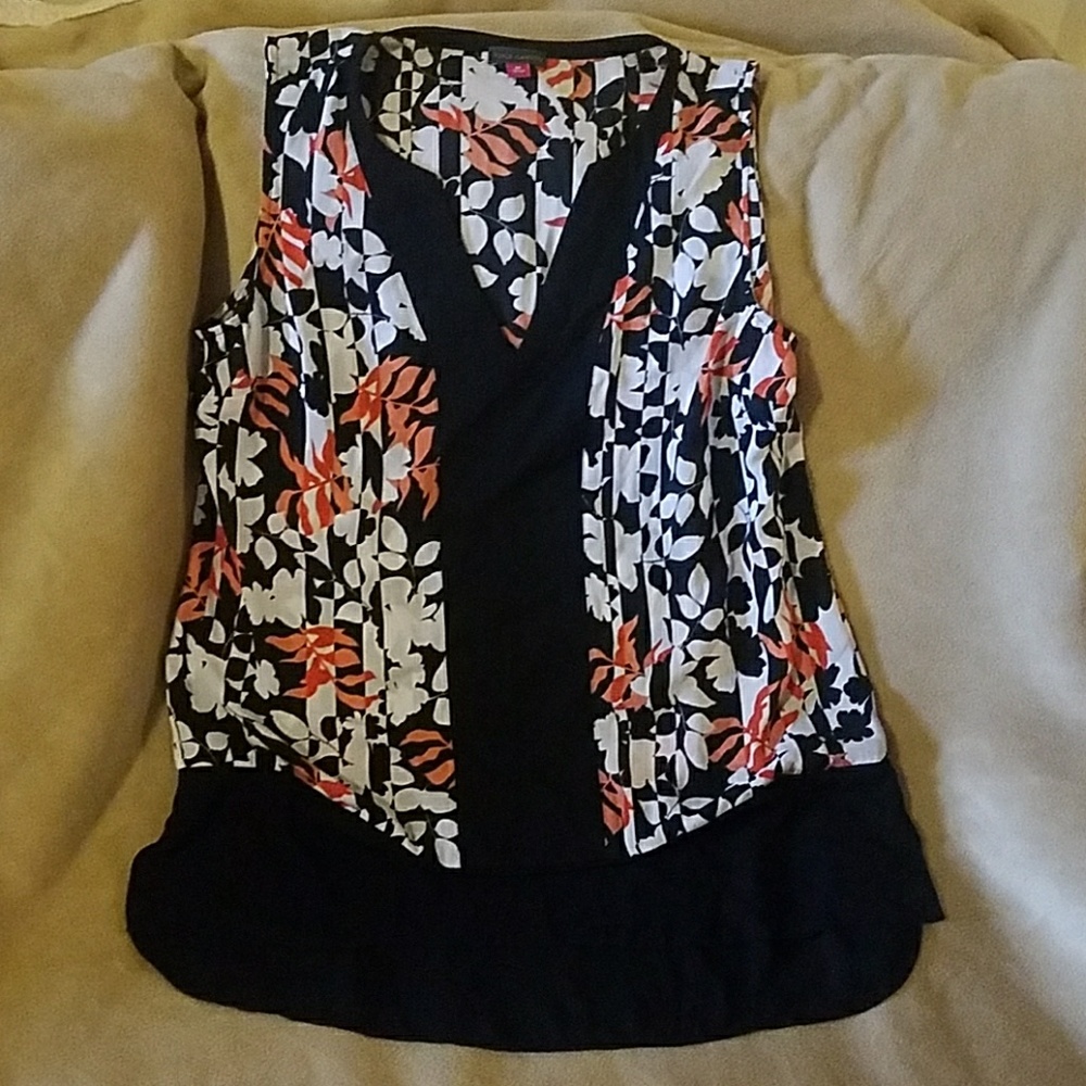Vince Camuto Top