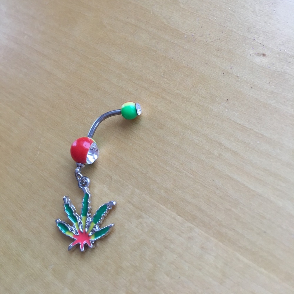Weed leaf belly ring