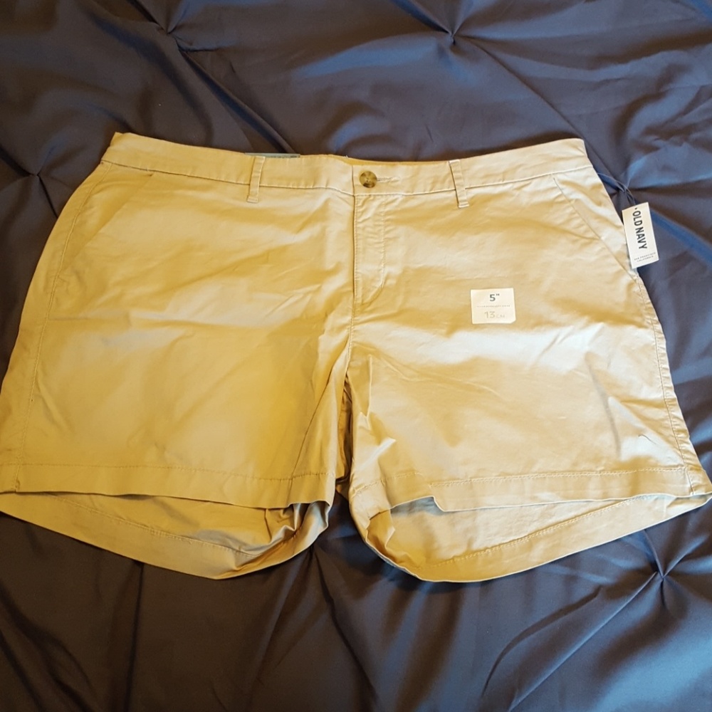Cream Shorts