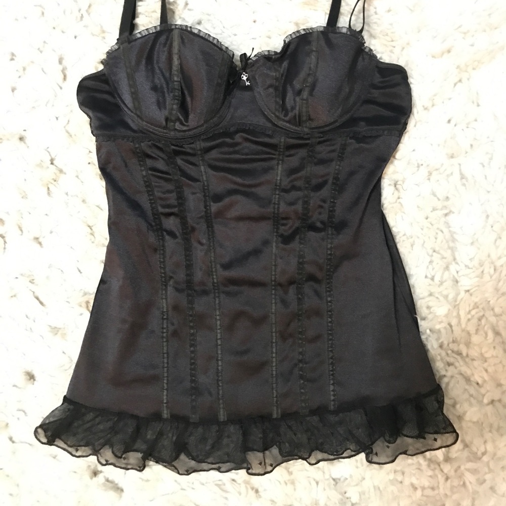 Black intimate sleepwear