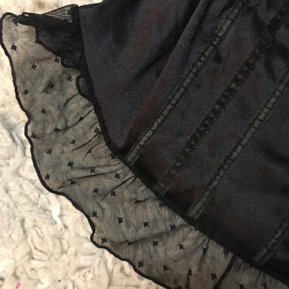 Black intimate sleepwear - Picture 2 of 3