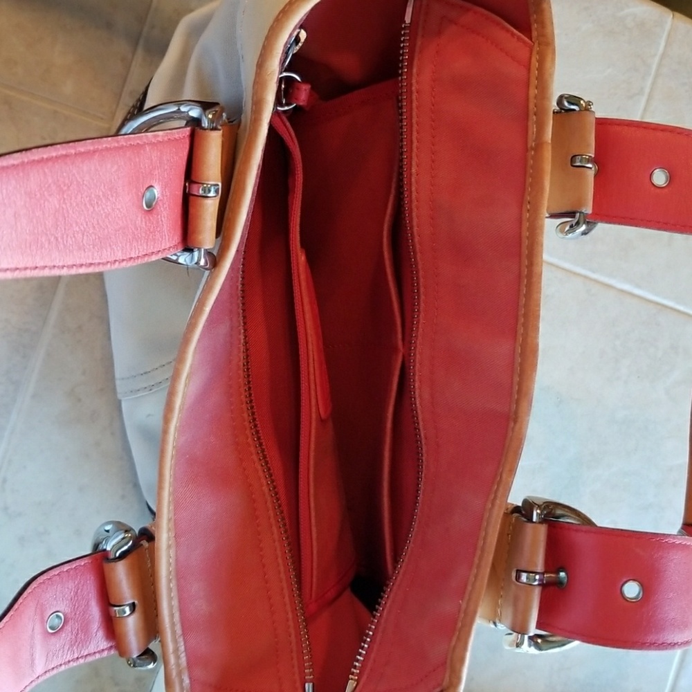 Brown and Tan leather Purse - Picture 2 of 2