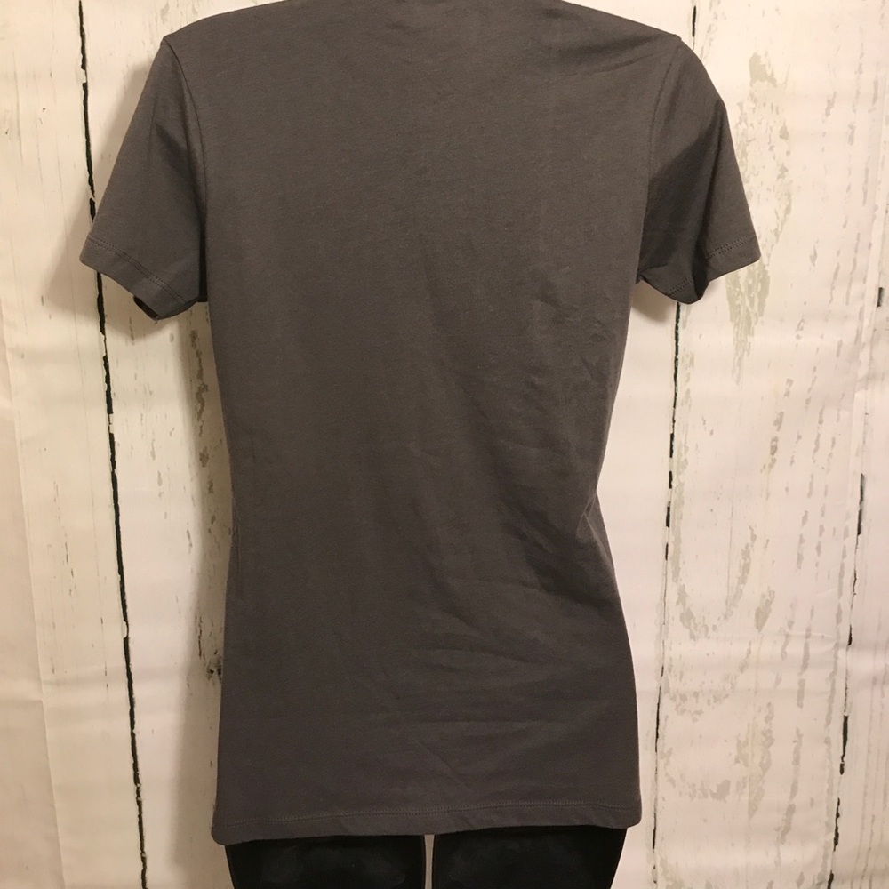 T-Shirt - Picture 3 of 3