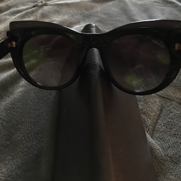 Gucci sunglasses - Picture 3 of 4