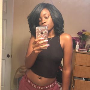 Meet your Posher, Stephanie