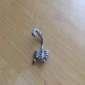 Scorpion belly ring