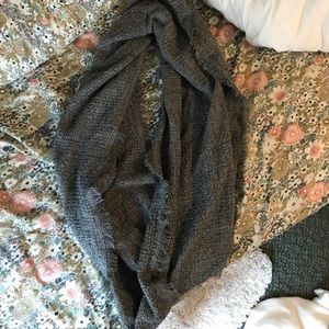 Old navy worn once herringbone infinity scarf