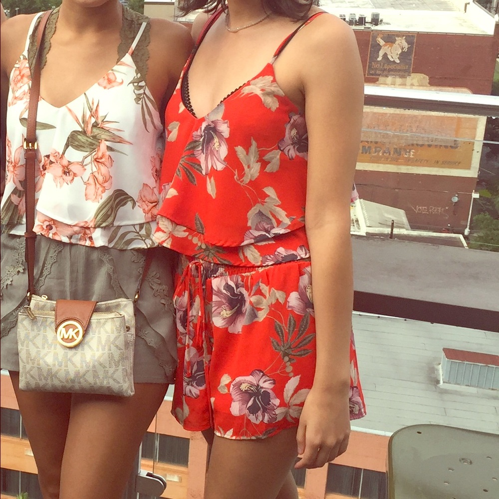 Red floral matching set