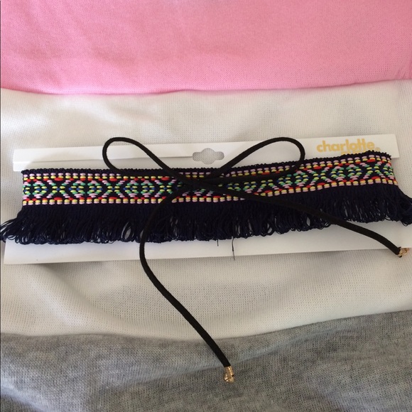 Sweater+Choker - Picture 3 of 3