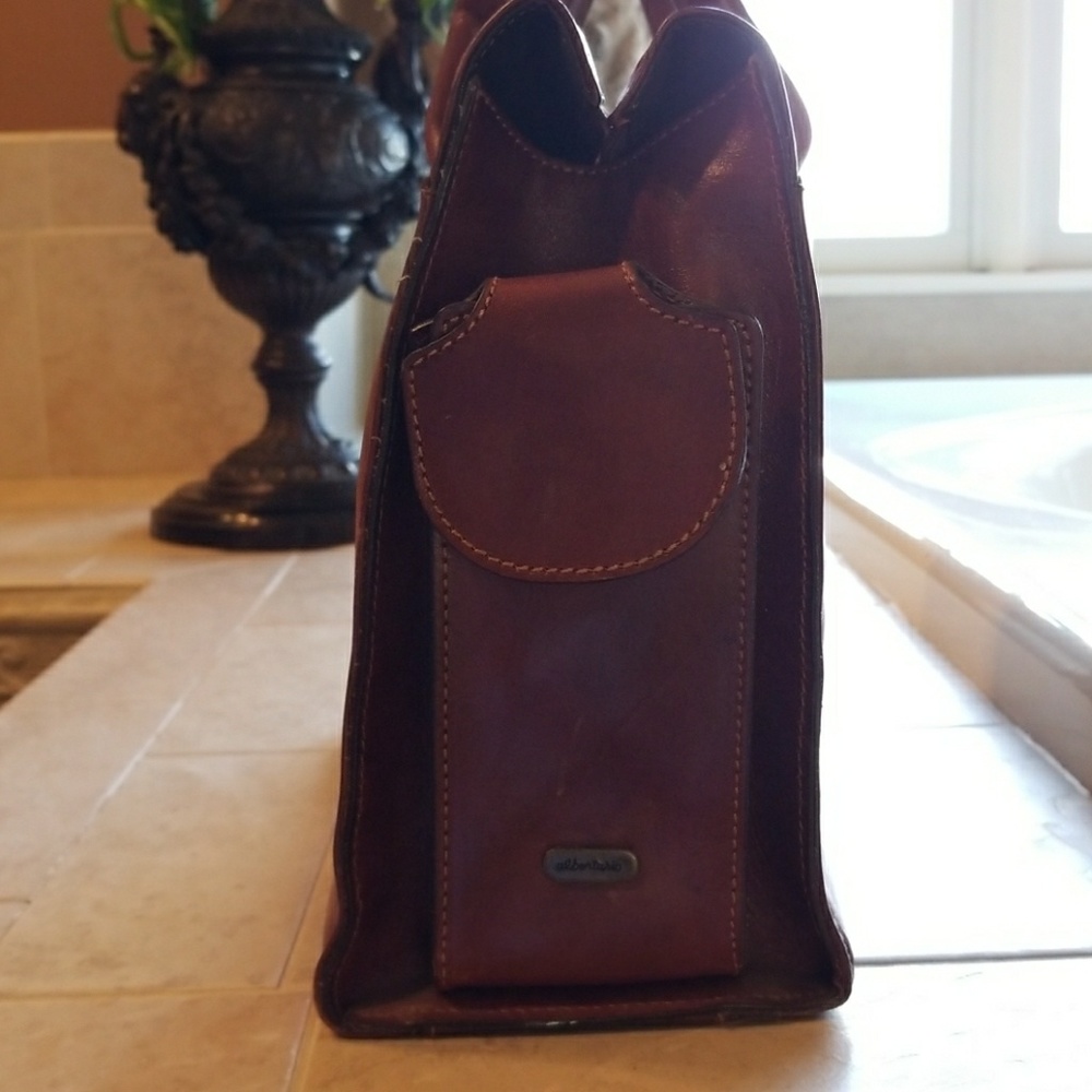 Brown Leather Purse - Picture 2 of 3
