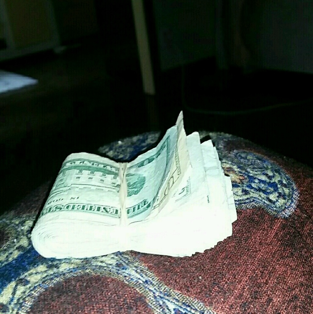 Meet your Posher, Lennon