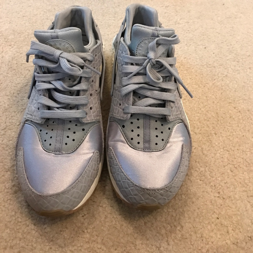 Air Huaraches Run