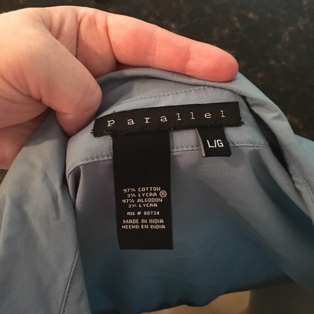 Parallel quarter length sleeve button down top - Picture 4 of 4