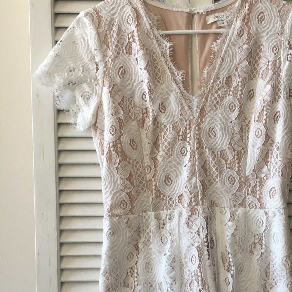 Francesca's Whte Lace Romper