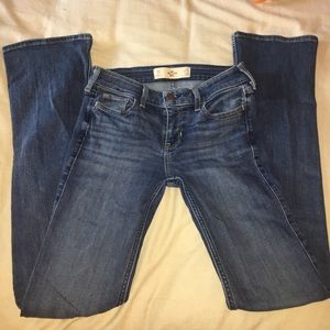 Hollister Boot-Cut Jeans (Dark Wash Blue)