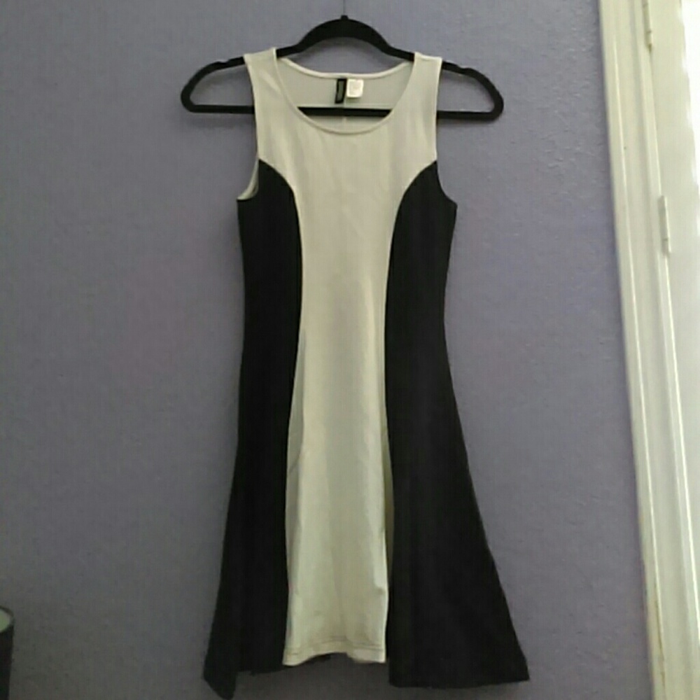 Black and white silhouette dress