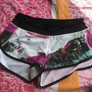 RARE!! Lululemon speedy shorts size 4
