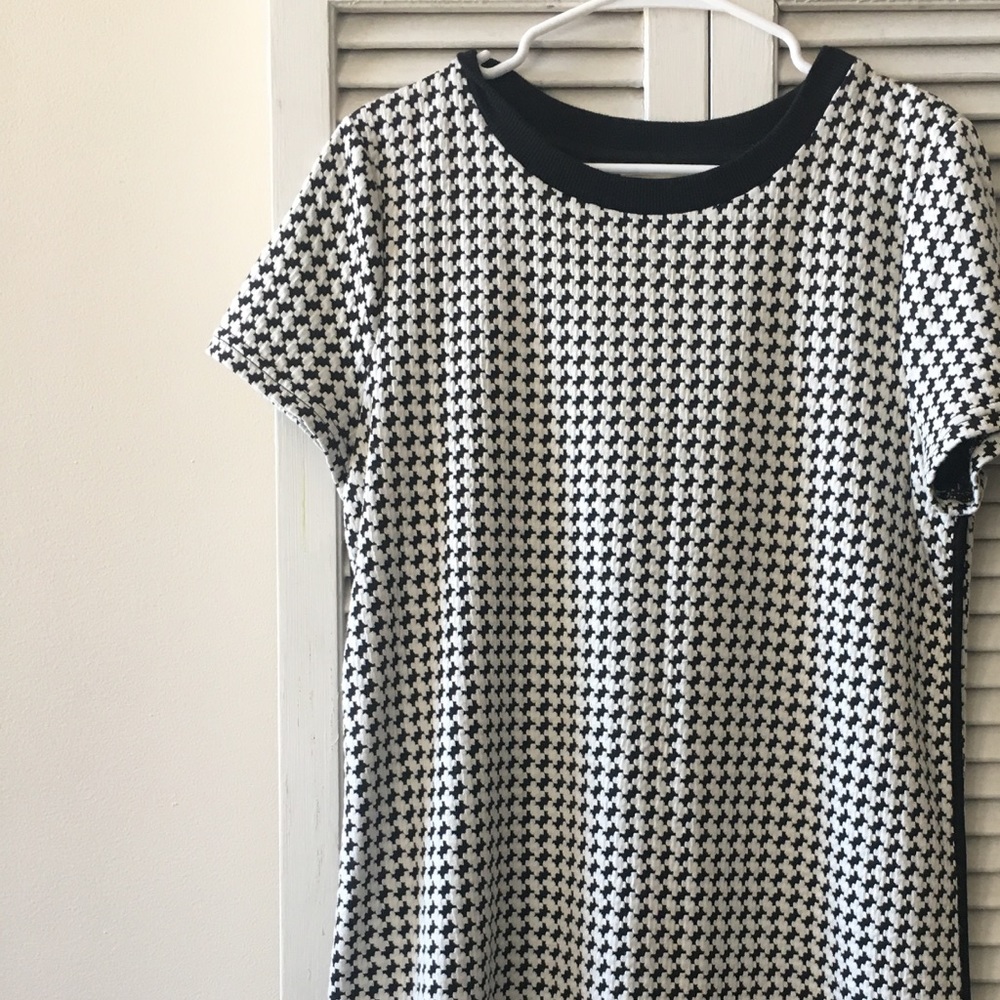 Francesca's Black and White Houndstooth Mini-Dress
