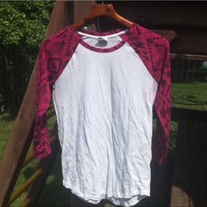 VS PINK Patterned Purple Baseball Tee!!