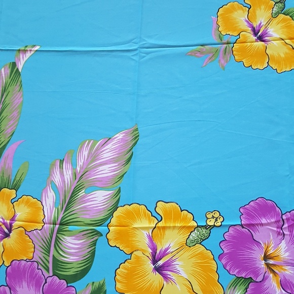 Sarong - Picture 2 of 4