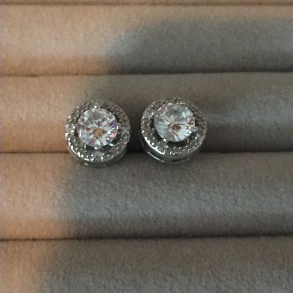 Cubic zirconium studs