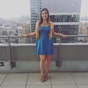 Meet your Posher, Emily