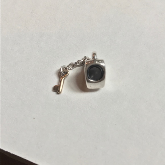 Key to my Heart Pandora charm. - Picture 2 of 2
