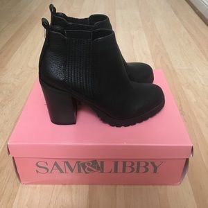 Sam & Libby Deanna ankle boots