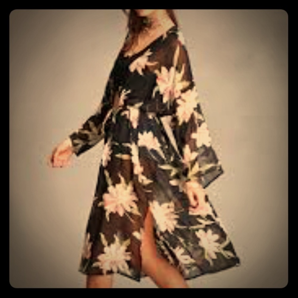Sheer Belted Longline Floral Kimono Side Slit- M/L
