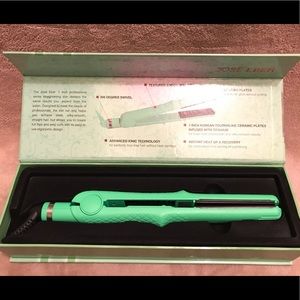 Jose Eber hair straightener like green