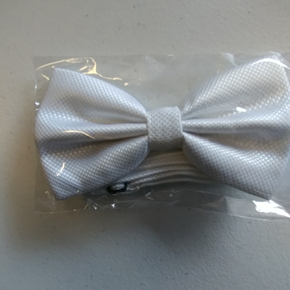 Formal bow tie