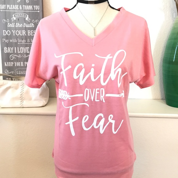 NEW "Faith over Fear" Inspirational Graphic Tee - Picture 2 of 5