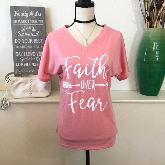 NEW "Faith over Fear" Inspirational Graphic Tee - Picture 4 of 5
