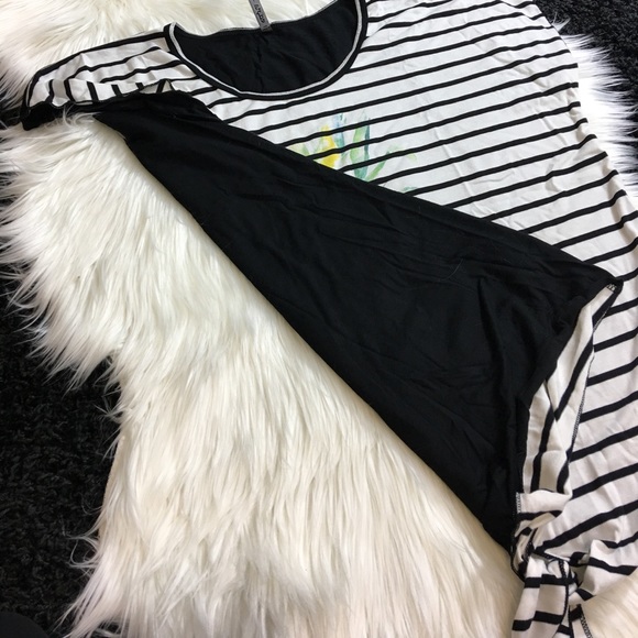 Pineapple & Stripes Tie Front T-shirt Size Large - Picture 4 of 4