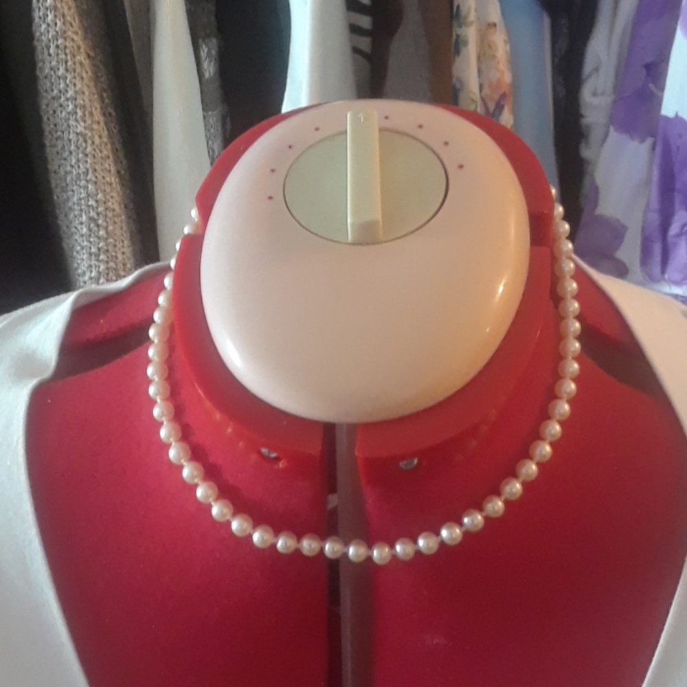 Pearl necklace