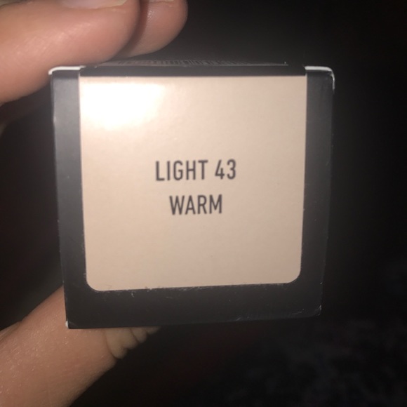 ❌SOLD❌ Kat Von D Lock it Foundation - Picture 2 of 2