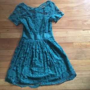 Lovely Emerald Green Modcloth Dress