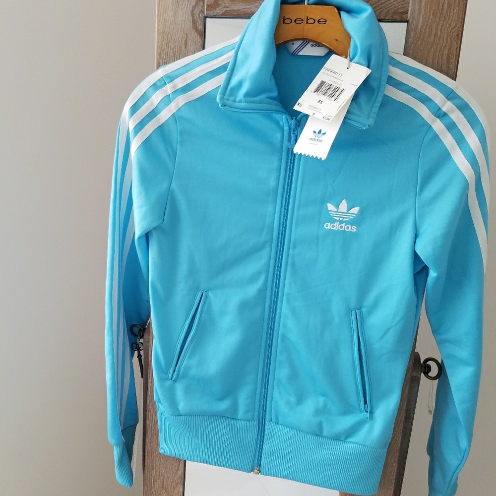 Track suit ADIDAS!! New