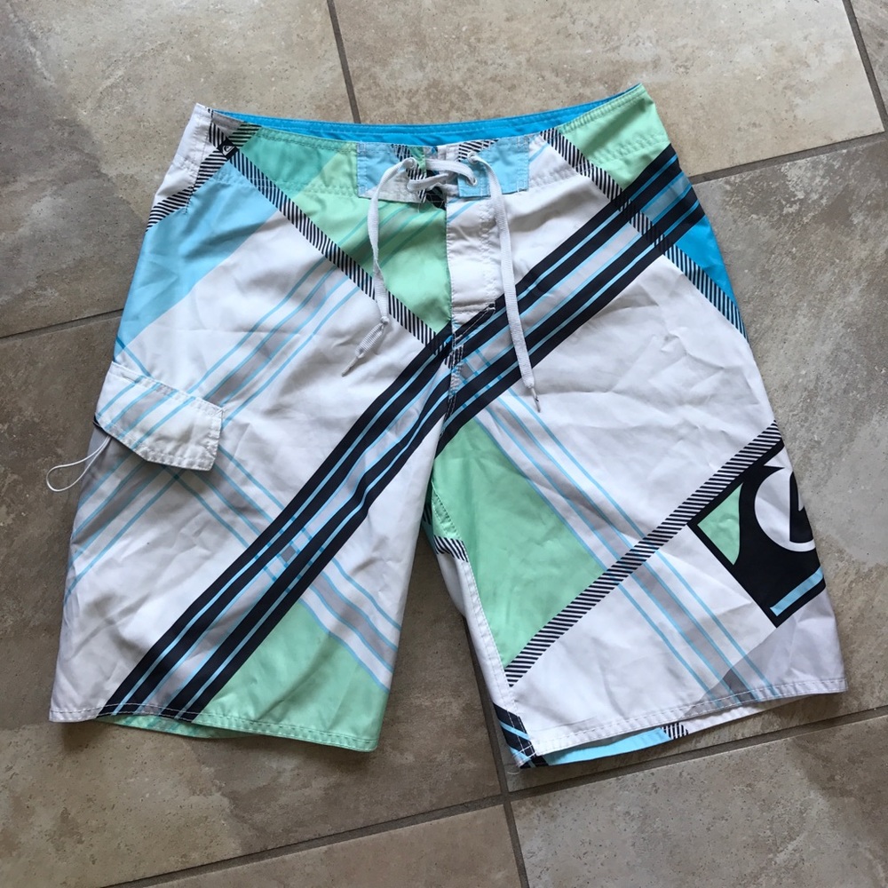 QuikSilver Board shorts: Like new